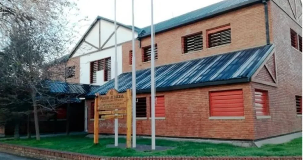 El juicio se desarrolló en el edificio judicial de Villa La Angostura.