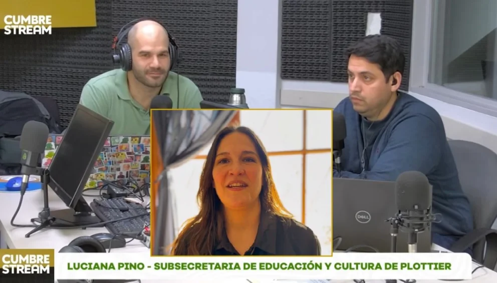 La funcionaria de la municipalidad de Plottier fue entrevistada en el programa Más vale tarde, por AM Cumbre 1400. Foto: captura de video Cumbre Stream