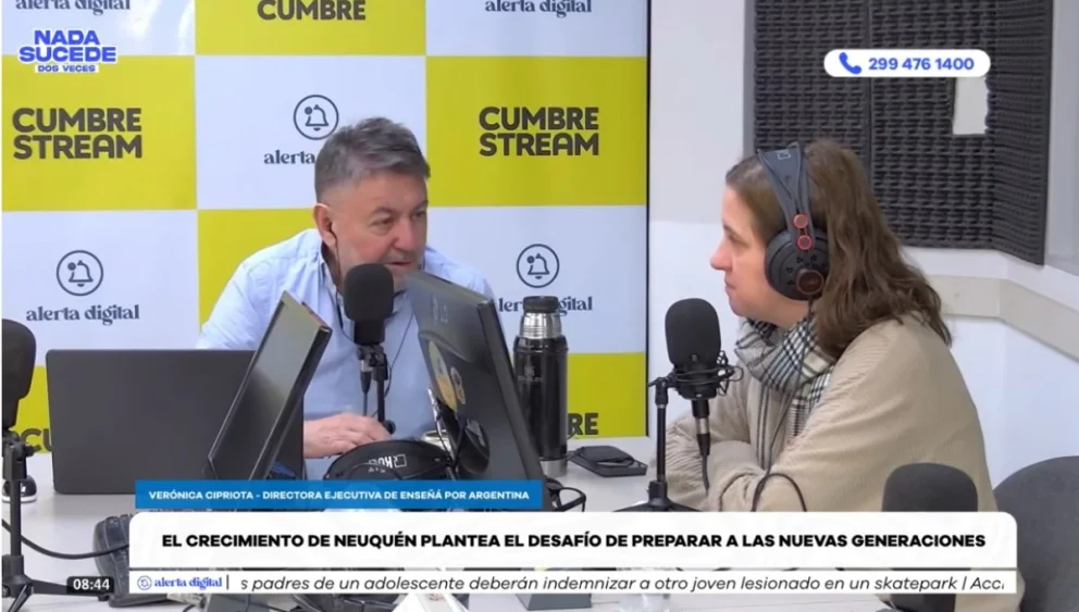  La directora ejecutiva de Enseñá por Argentina, Verónica Cipriota, fue entrevistada en el programa "Nada sucede dos veces", por AM Cumbre 1400. Foto: captura de video Cumbre Stream