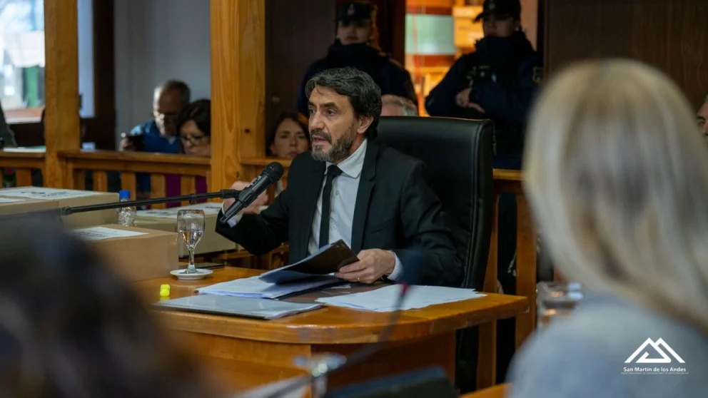 Carlos Saloniti realizó su descargo ante el Concejo Deliberante de San Martín de los Andes durante la sesión especial del jueves 3 de septiembre.