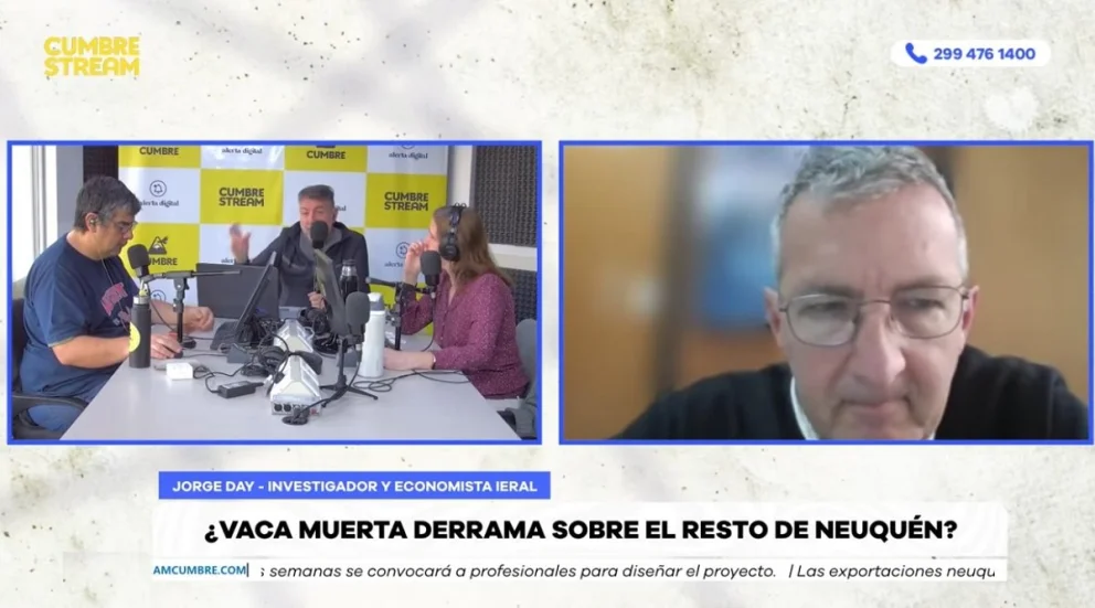 El economista fue entrevistado en el programa "Nada sucede dos veces", por AM Cumbre 1400. Foto: captura de video Cumbre Stream.