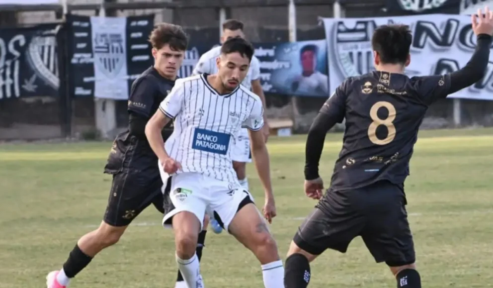 Andrés Almirón. Foto: Luis Amaolo